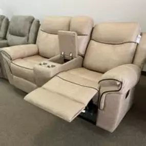 Bild von Maness Furniture Company