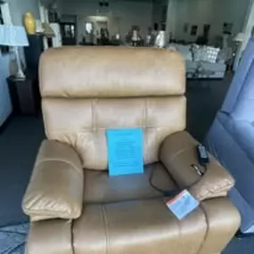 Bild von Maness Furniture Company