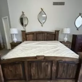 Bild von Maness Furniture Company