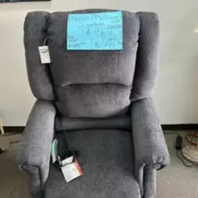 Bild von Maness Furniture Company