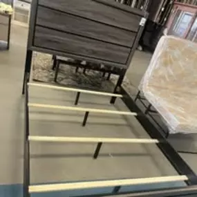Bild von Maness Furniture Company