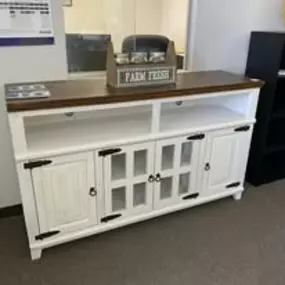 Bild von Maness Furniture Company
