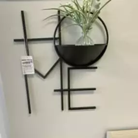 Bild von Maness Furniture Company
