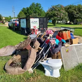 Bild von Junk Rx Acadiana