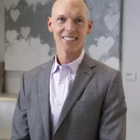 Bild von Matthew Siedhoff, MD | Minimally Invasive Gynecologic Surgeon & Endometriosis Specialist