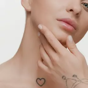 Contact for the best procedures for sagging jowls