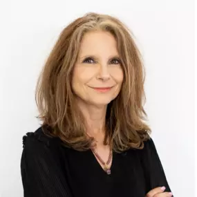 Bild von Terry Lynn Calhoun - Green Country Luxe Real Estate Agent