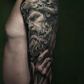 Bild von Bloody Dogs Tattoo & Piercing Inh. Robert Pongrácz