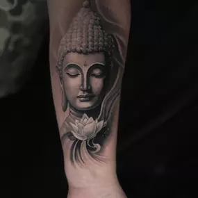 Bild von Bloody Dogs Tattoo & Piercing Inh. Robert Pongrácz