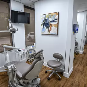 Spring Dental
2000 Sam Bass Rd #108, Round Rock, TX 78681
(737) 220-1800
https://springdentaltx.com
