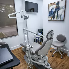 Spring Dental
2000 Sam Bass Rd #108, Round Rock, TX 78681
(737) 220-1800
https://springdentaltx.com