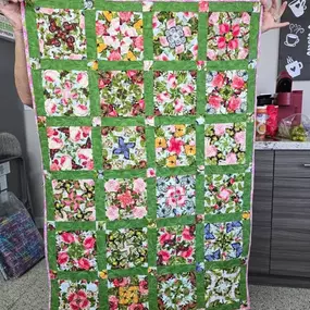 Bild von Under Cover Sewing Machine Service & Quilting