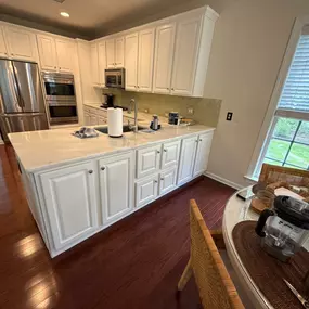 Bild von Groovy Hues Painting of Bucks County