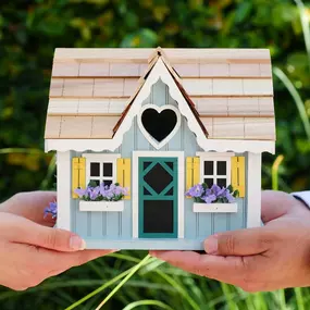 Casas_Maderas_Jardineria_parquets_Puertas_Cocinas_Muebles_Medida_Casetas_Tarimas_Vallas_Girona_2.jpeg