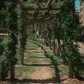 Casas_Maderas_Jardineria_parquets_Puertas_Cocinas_Muebles_Medida_Casetas_Tarimas_Vallas_Girona_23.jpeg