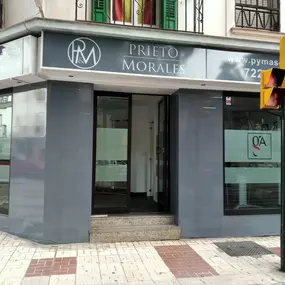 prieto--morales-asociados-3.jpg