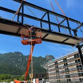 Bild von MNE Alu-Glas-Stahl Montage KG