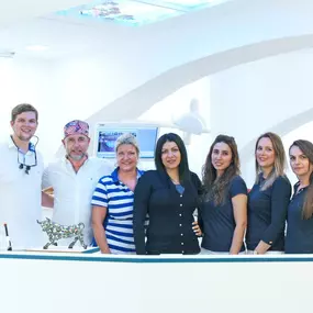 Zahnarzt Wien - Team der Zahnarztpraxis WHITE SPA