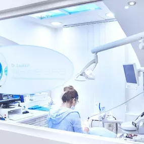 Zahnarzt Wien - Behandlung in der Zahnarztpraxis WHITE SPA