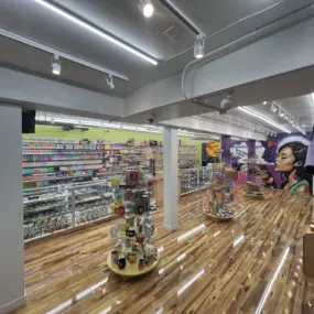 Bild von World of Smoke & Vape - Capitol Hill