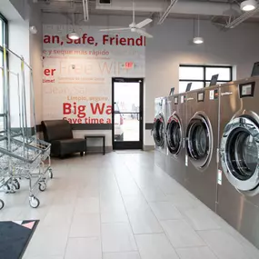 Bild von Speed Queen Laundry W Airport Fwy