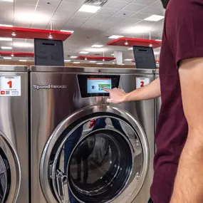 Bild von Speed Queen Laundry W Airport Fwy