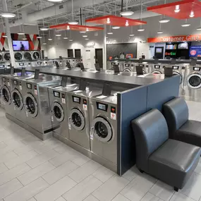 Bild von Speed Queen Laundry W Airport Fwy