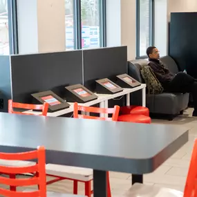 Bild von Speed Queen Laundry W Airport Fwy