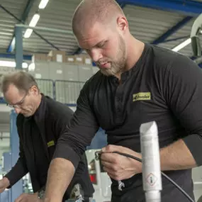 Bild von H. Schuoler Fahrzeugtechnik AG Zentralschmiertechnik