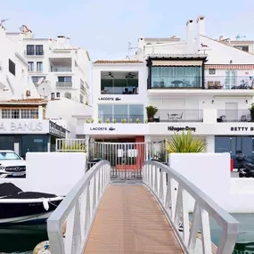 Bild von Lacoste Puerto Banús