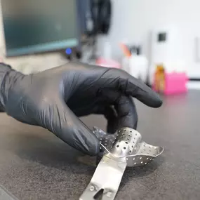 Schiene für den Biss-Abdruck