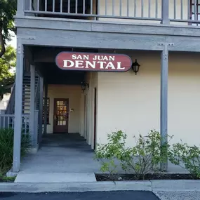 Bild von Coastline Dental - Randal Leoni, DMD