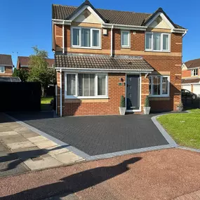 Bild von Peakline Roofing Specialists