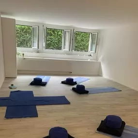Bild von Rücken-Yoga Schaffhausen, corinvia yoga