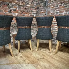 Bild von Tweedie Chairs