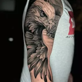 Bild von Bloody Dogs Tattoo & Piercing Siegburg Inh. Robert Pongrácz