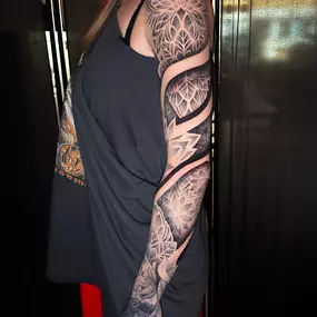 Bild von Bloody Dogs Tattoo & Piercing Siegburg Inh. Robert Pongrácz