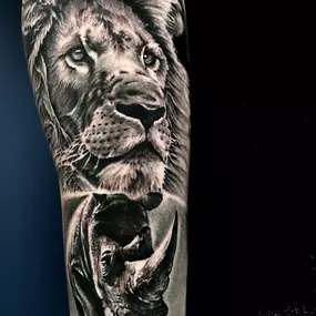 Bild von Bloody Dogs Tattoo & Piercing Siegburg Inh. Robert Pongrácz