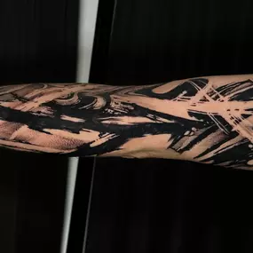 Bild von Bloody Dogs Tattoo & Piercing Siegburg Inh. Robert Pongrácz