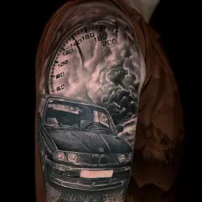 Bild von Bloody Dogs Tattoo & Piercing Siegburg Inh. Robert Pongrácz