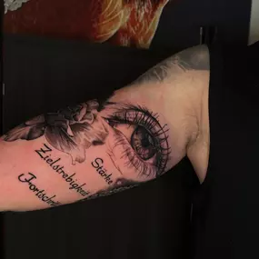 Bild von Bloody Dogs Tattoo & Piercing Siegburg Inh. Robert Pongrácz