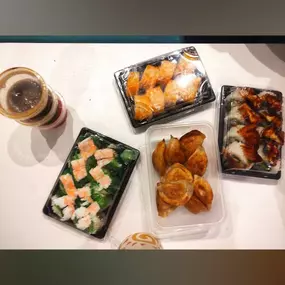 GIOZAS-DRAGONDEORO-SUSHI.jpg