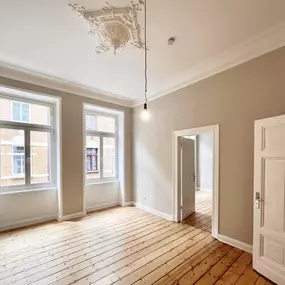 Die BT Hausverwaltung Koblenz ist spezialisiert auf die professionelle Verwaltung von Wohnungseigentümergemeinschaften. Strukturierte Abläufe, rechtssichere Organisation und persönliche Ansprechpartner sorgen für ein reibungsloses Miteinander aller Eigentümer.
