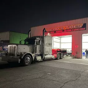 Bild von Diego's Tires and Truck Alignment