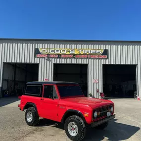 Bild von Diego's Tires and Truck Alignment