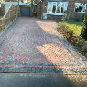 Bild von Shortthorns Fencing & Paving