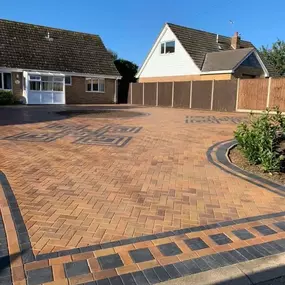 Bild von Shortthorns Fencing & Paving