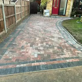 Bild von Shortthorns Fencing & Paving