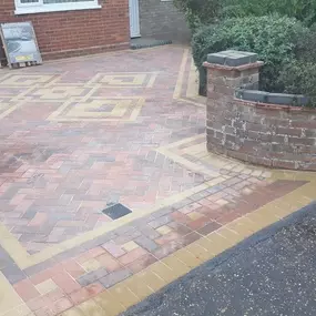 Bild von Shortthorns Fencing & Paving