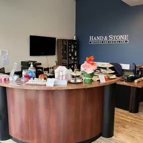 Bild von Hand & Stone Massage and Facial Spa